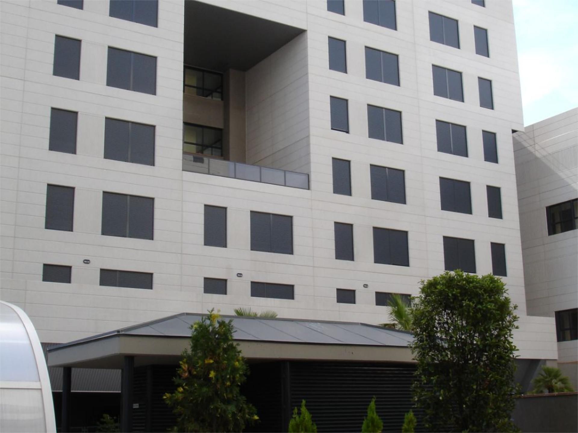 Vista exterior de Piso en venta en Coslada con Aire acondicionado, Calefacción y Jardín privado