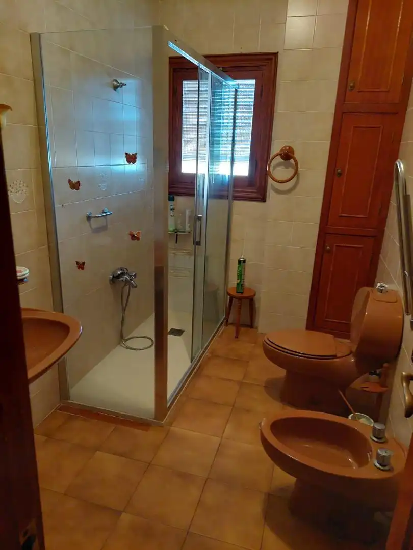 Einfamilien-Reihenhaus zum Verkauf in Calle la Unión, 6, La Aljorra Badezimmer von Einfamilien-Reihenhaus zum Verkauf in Cartagena mit Klimaanlage, Terrasse und Balkon
