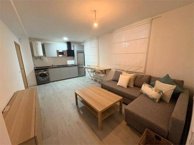 Piso en Alquiler en Asdrúbal - Bahía Blanca