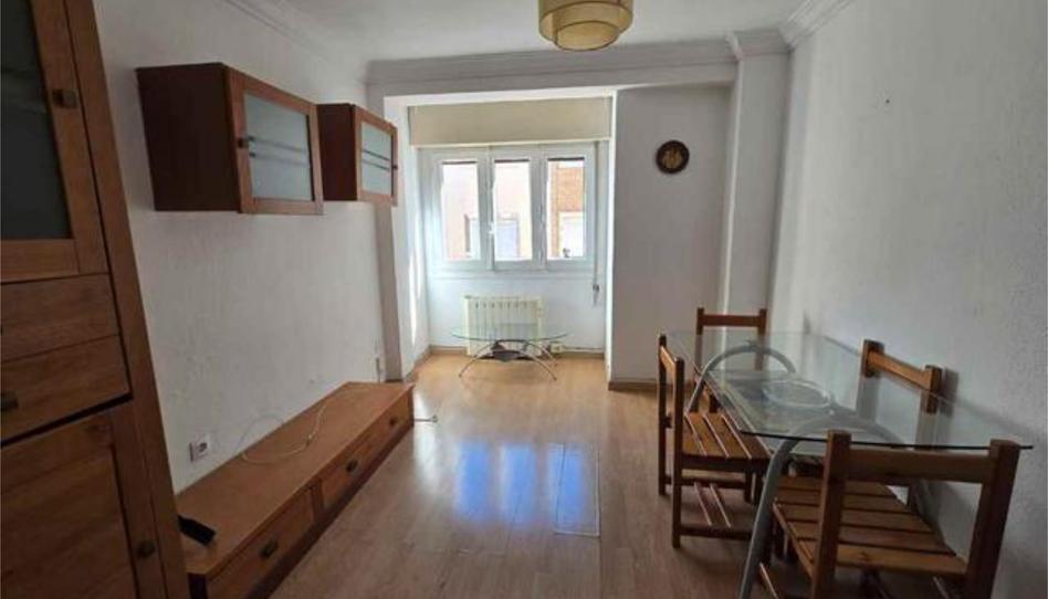 Piso de alquiler en Miralbueno, Zaragoza Capital - imagen 1 Foto 1 de Piso de alquiler en Miralbueno, Zaragoza Capital