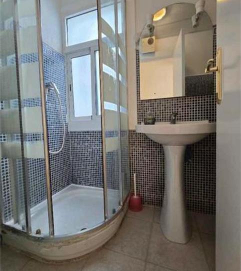 Piso de alquiler en Miralbueno, Zaragoza Capital - imagen 2 Foto 2 de Piso de alquiler en Miralbueno, Zaragoza Capital