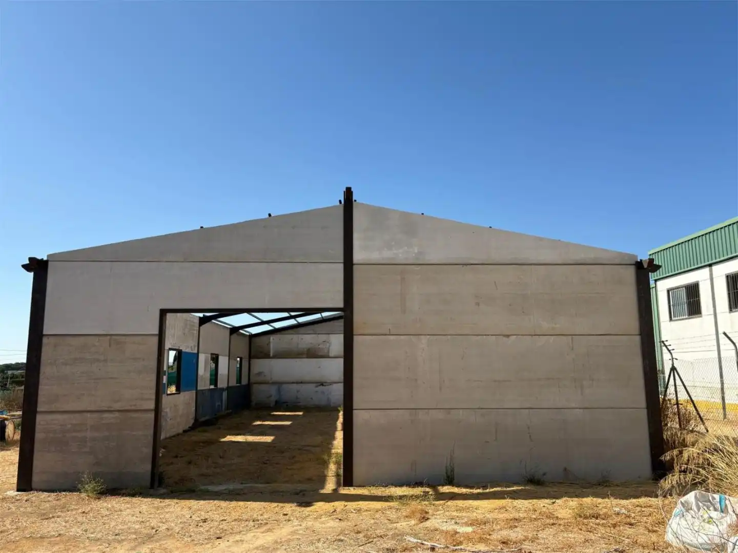 Finca rústica en venta en Avenida Andalucía, 1, La Algaba Vista exterior de Finca rústica en venta en La Algaba con Piscina
