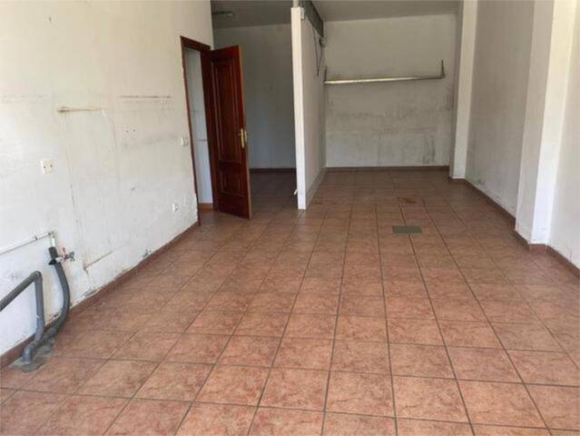 Local comercial en Alquiler en Teo