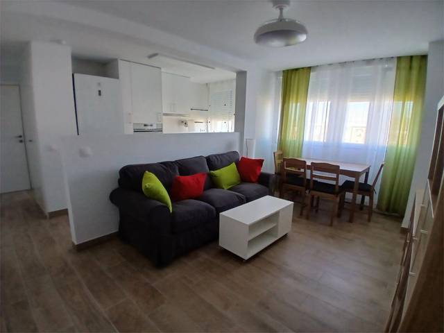 Piso en Alquiler en Calle de Torrelaguna, 2 en San Pascual