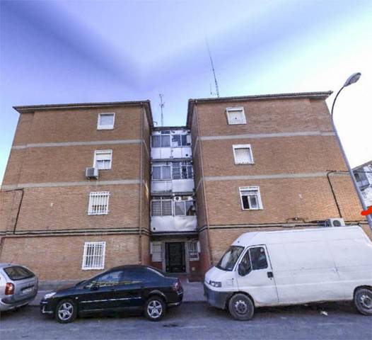 Piso en Venta en Calle Almagro, 8 en Reyes Católicos