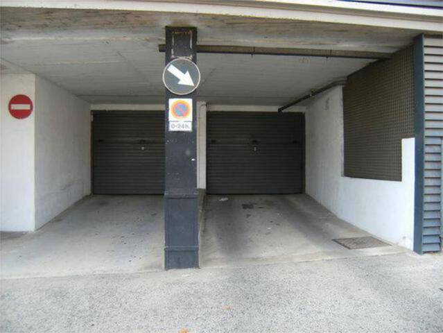 Garaje en Alquiler en La Vall d'Hebron