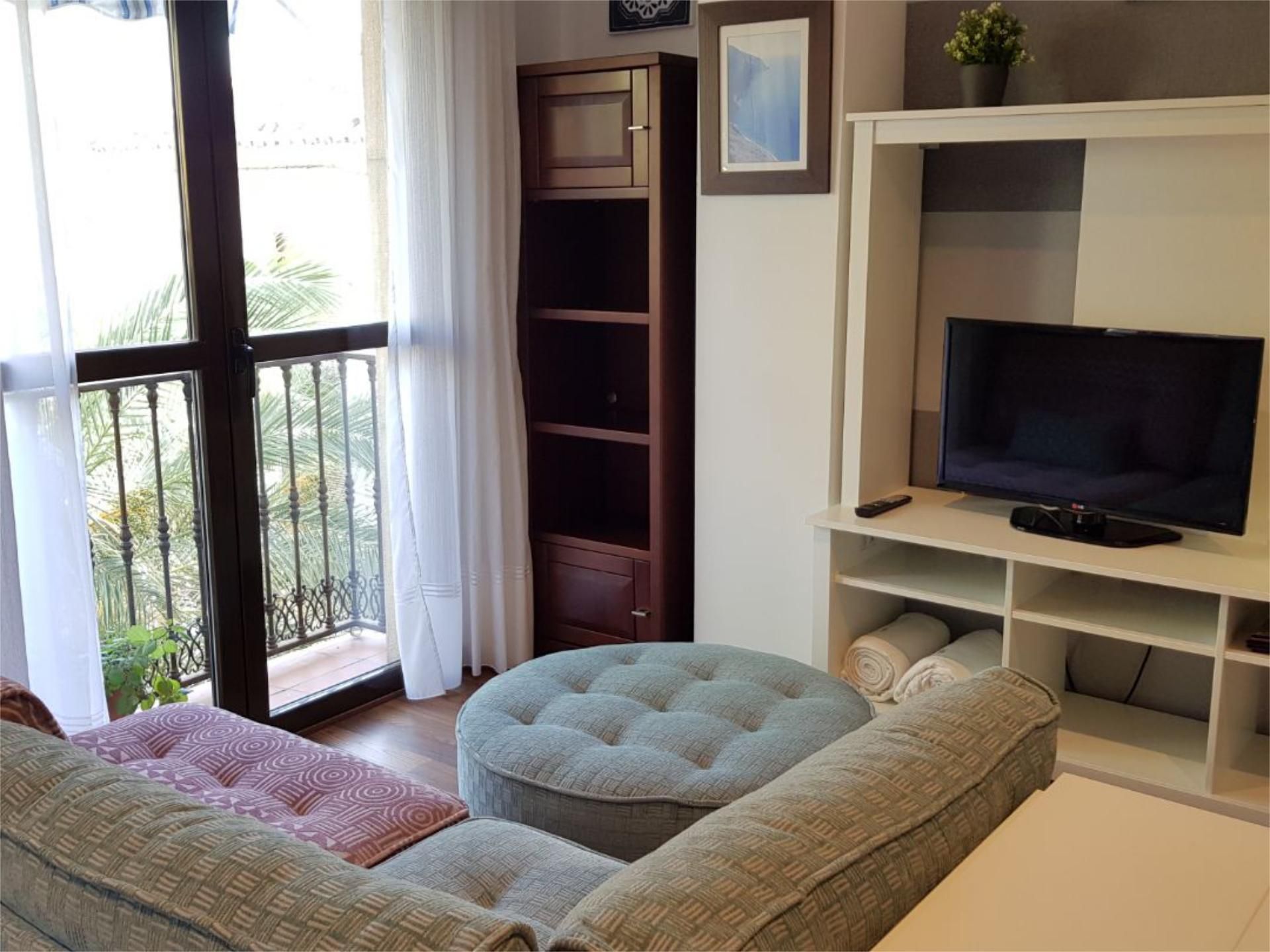 Apartment to rent in Calle las Novias, 4, San Felipe - El Almendral - La Merced Living room of Apartment to rent in  Jaén Capital  with Air Conditioner, Heating and Parquet flooring