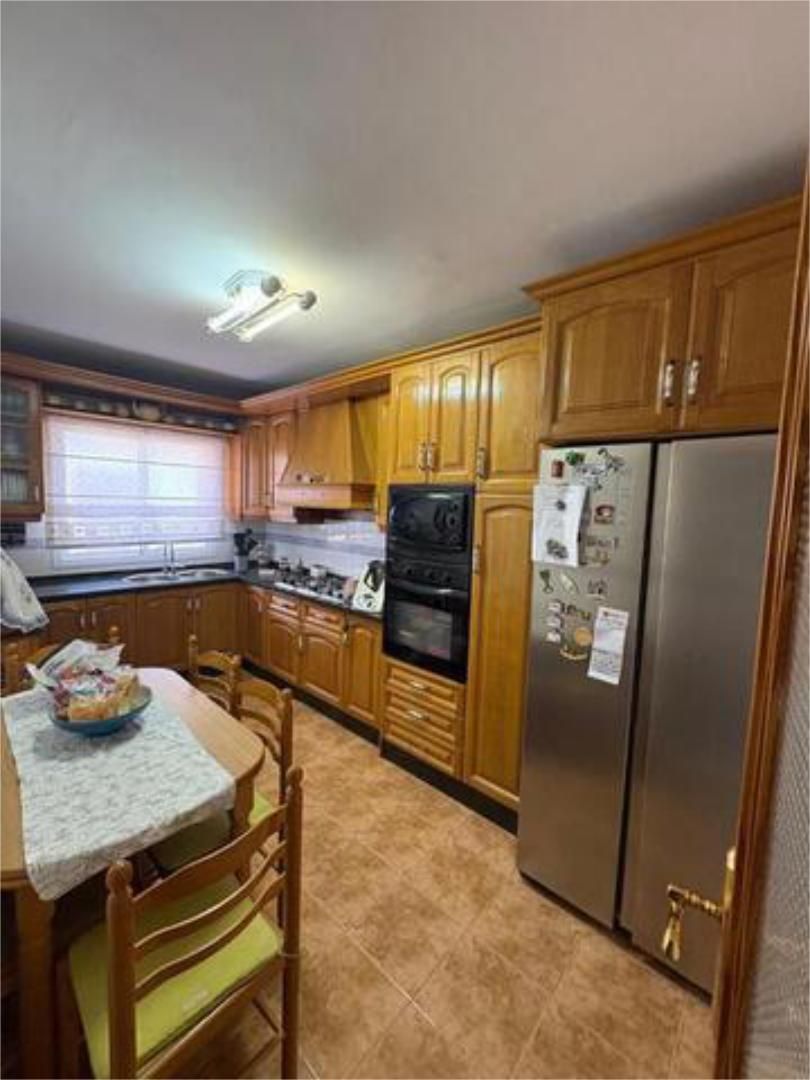 Casa o xalet en venda a Aguadulce Norte Cuina de Casa o xalet en venda en Roquetas de Mar amb Calefacció, Jardí privat i Terrassa