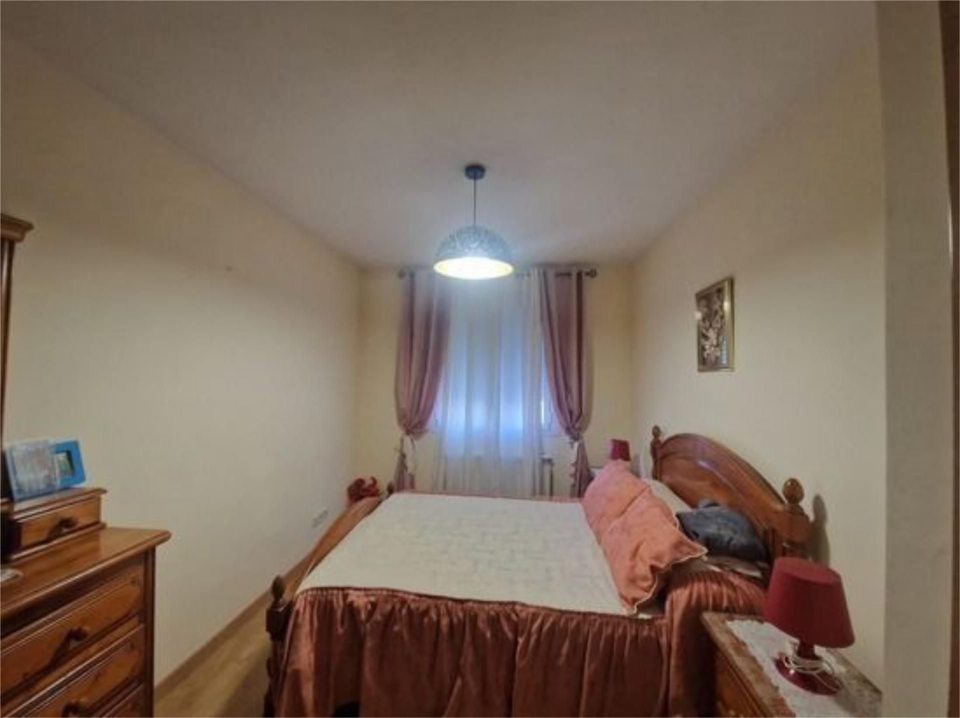 Bedroom of Flat for sale in Recas  with Terrace, Swimming Pool and Balcony