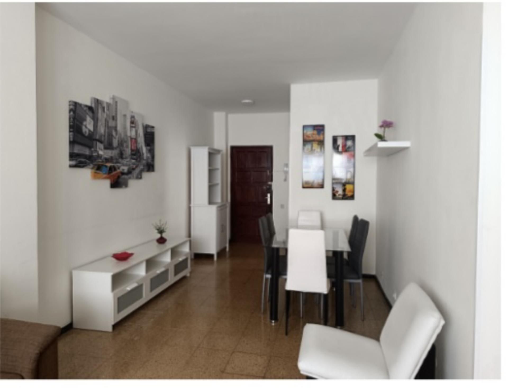 Flat to share in Paseo de Tomás Morales, 33, Arenales - Lugo - Avda. Marítima Dining room of Flat to share in Las Palmas de Gran Canaria  with Furnished