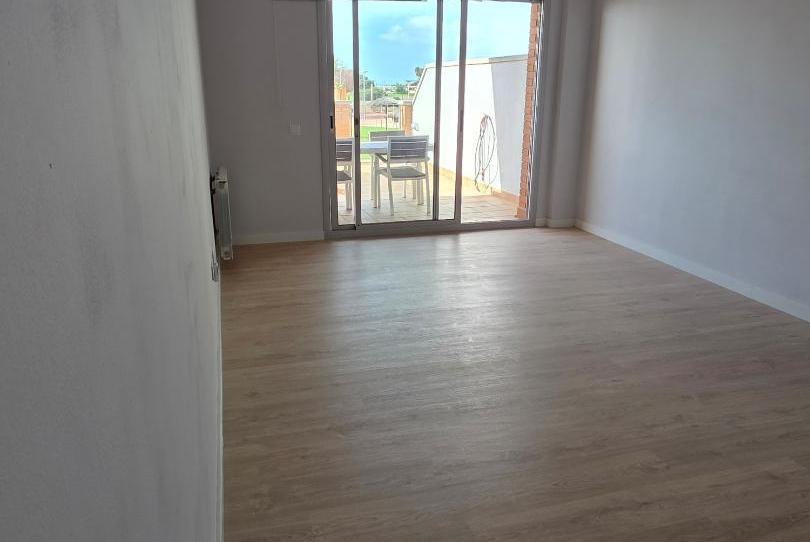 Photo 1 of Flat to rent in Passatge Riu Ebre, 6, Les Salines - Pla de Sant Pere, Barcelona