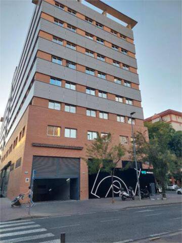 Oficina en Alquiler en Colores -  Entreparques