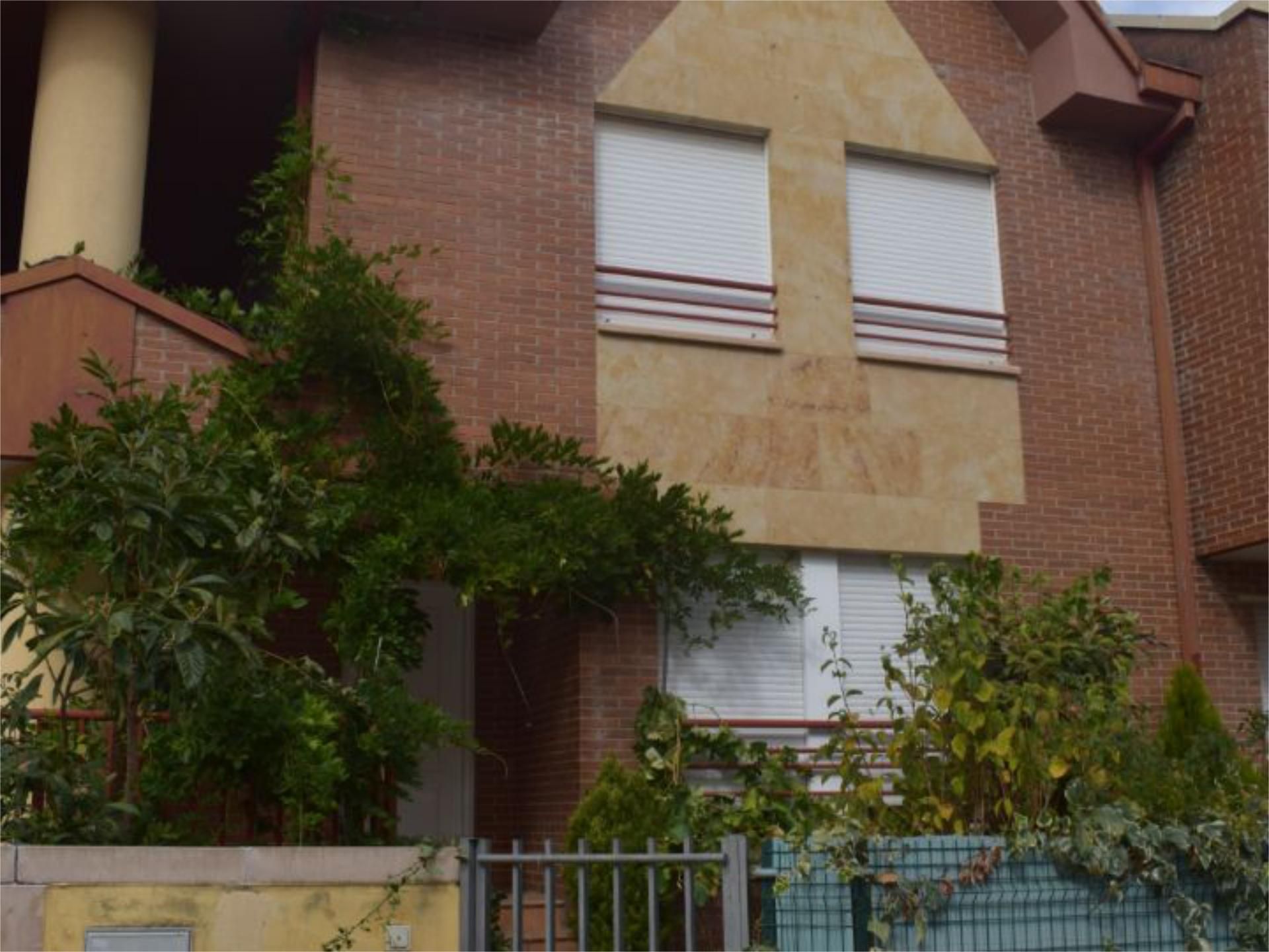 Wohnung miete in Calle Pintor Sorolla, 7, Villamayor Außenansicht von Wohnung miete in Villamayor mit Heizung, Privatgarten und Parkett