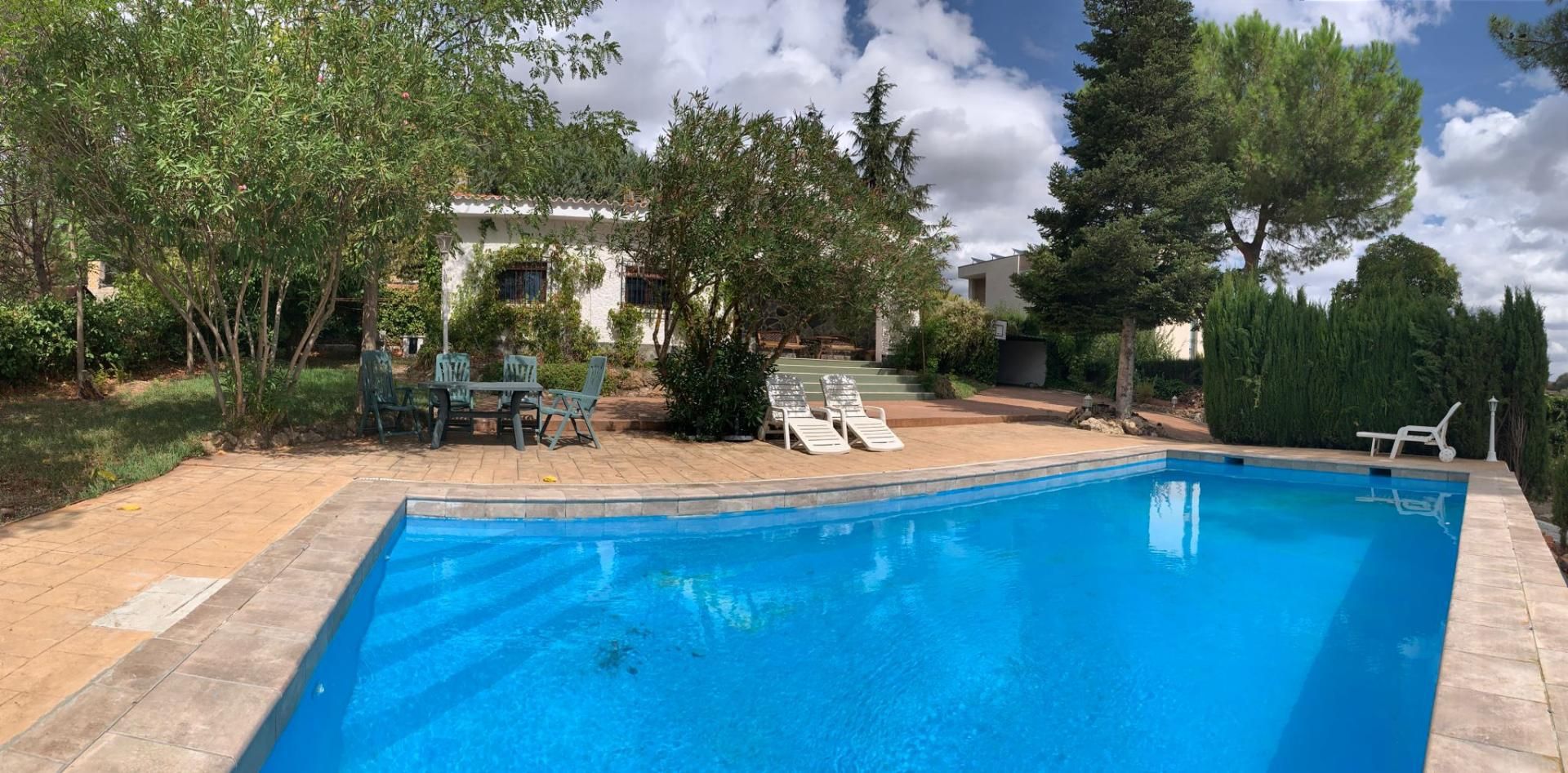 Casa o chalet de alquiler en Calle los Llanos, 6, Alcalá la Real Piscina de Casa o chalet de alquiler en Alcalá la Real con Calefacción, Jardín privado y Parquet