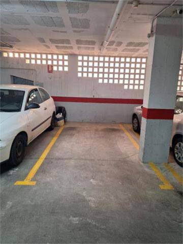 Garaje en Alquiler en La Florida - Parque Norte