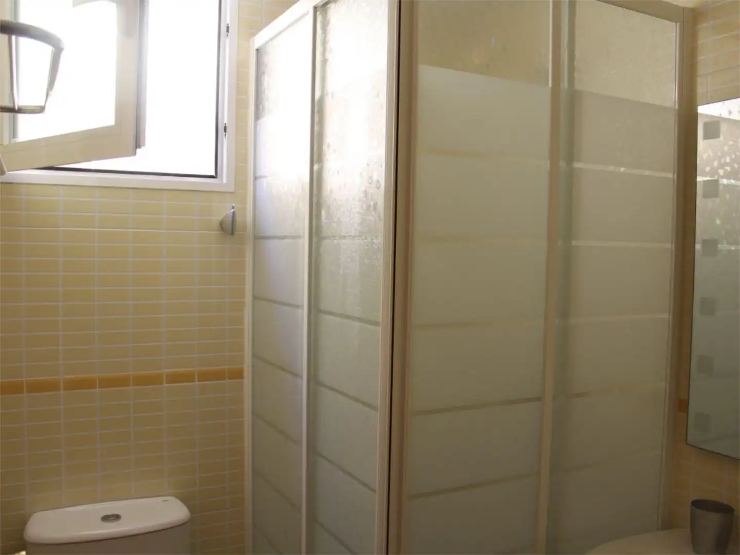 Badezimmer von Wohnung zum Verkauf in Xeraco mit Klimaanlage, Terrasse und Schwimmbad