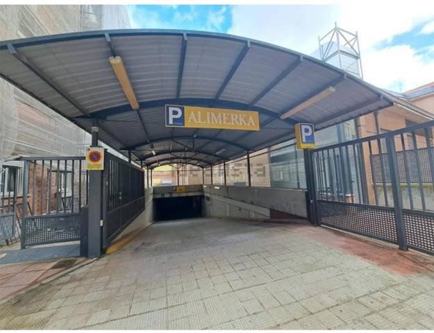 Garaje en Alquiler en Calle General Shelly, 10 en Delicias