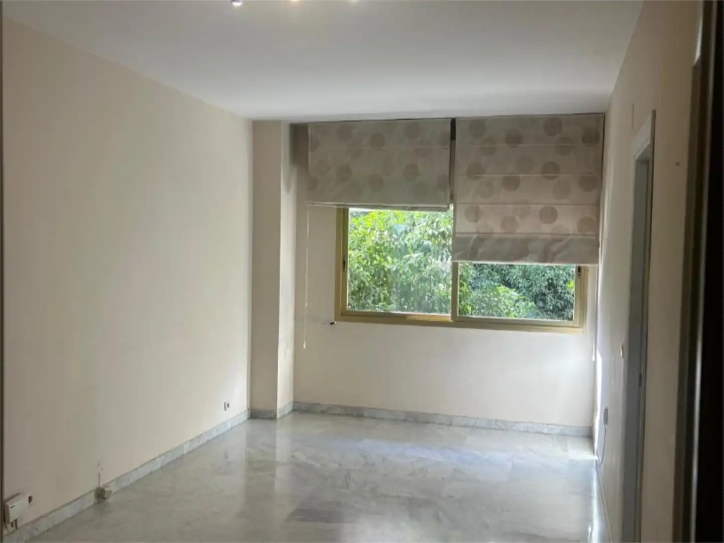 Bedroom of Flat for sale in Sevilla  with Air Conditioner, Private garden and Swimming Pool