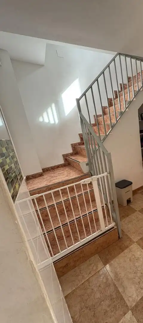 Flat for sale in Sevilla  with Air Conditioner, Private garden and Terrace