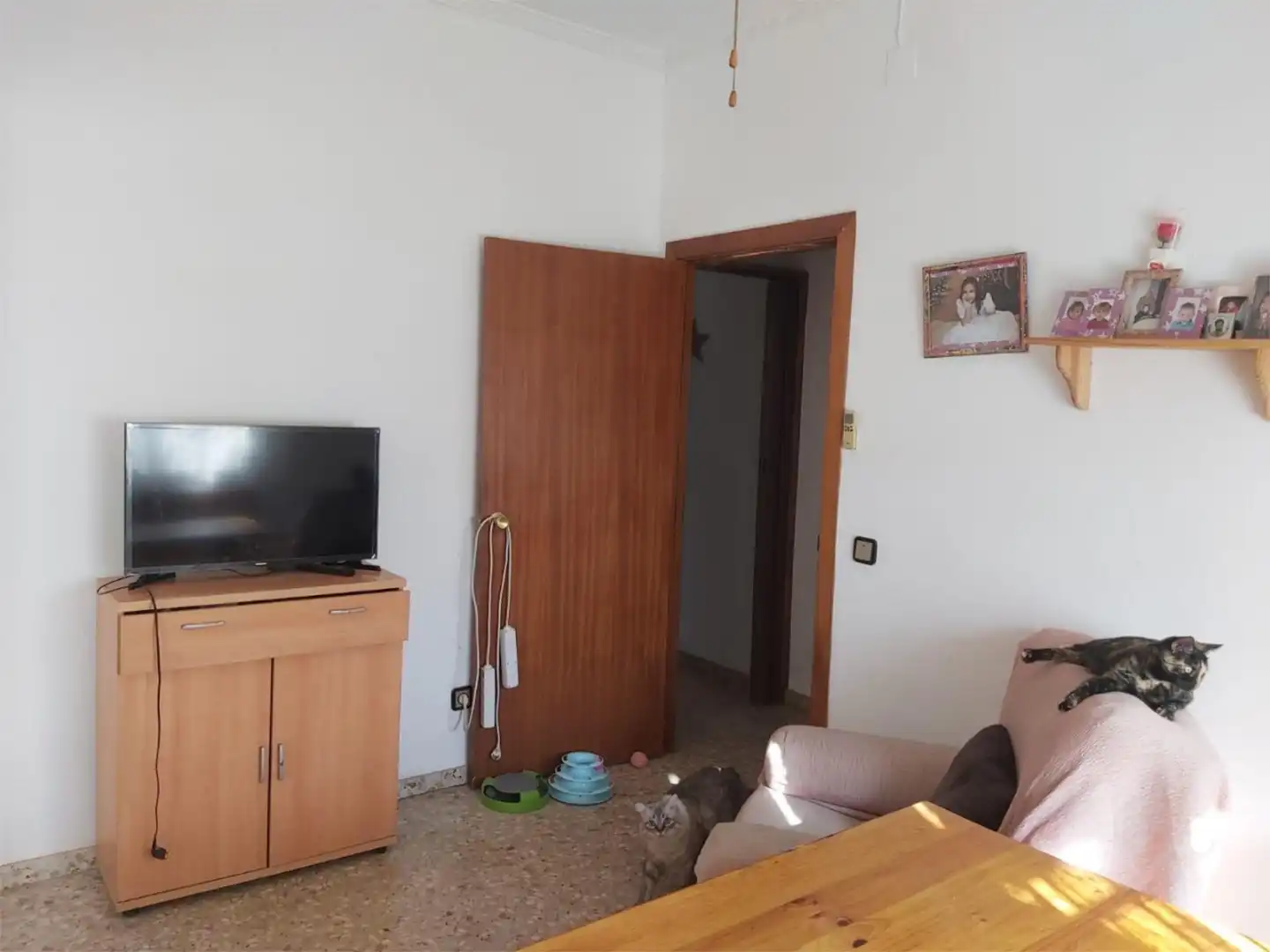Casa o chalet en venta en Avenida de la Estacion, 24, Posadas Sala de estar de Casa o chalet en venta en Posadas con Aire acondicionado, Terraza y Trastero