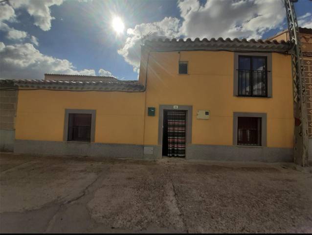Planta baja en Venta en Ronda de Santa María, 46 en Madrigal de las Altas Torres