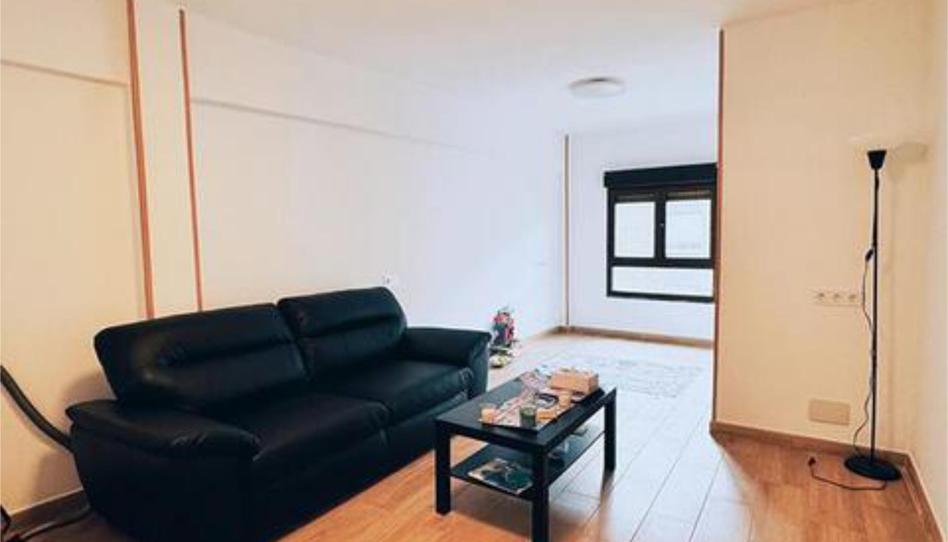 Flat to rent in La Calzada, Asturias - image 1 Photo 1 of Flat to rent in La Calzada, Asturias