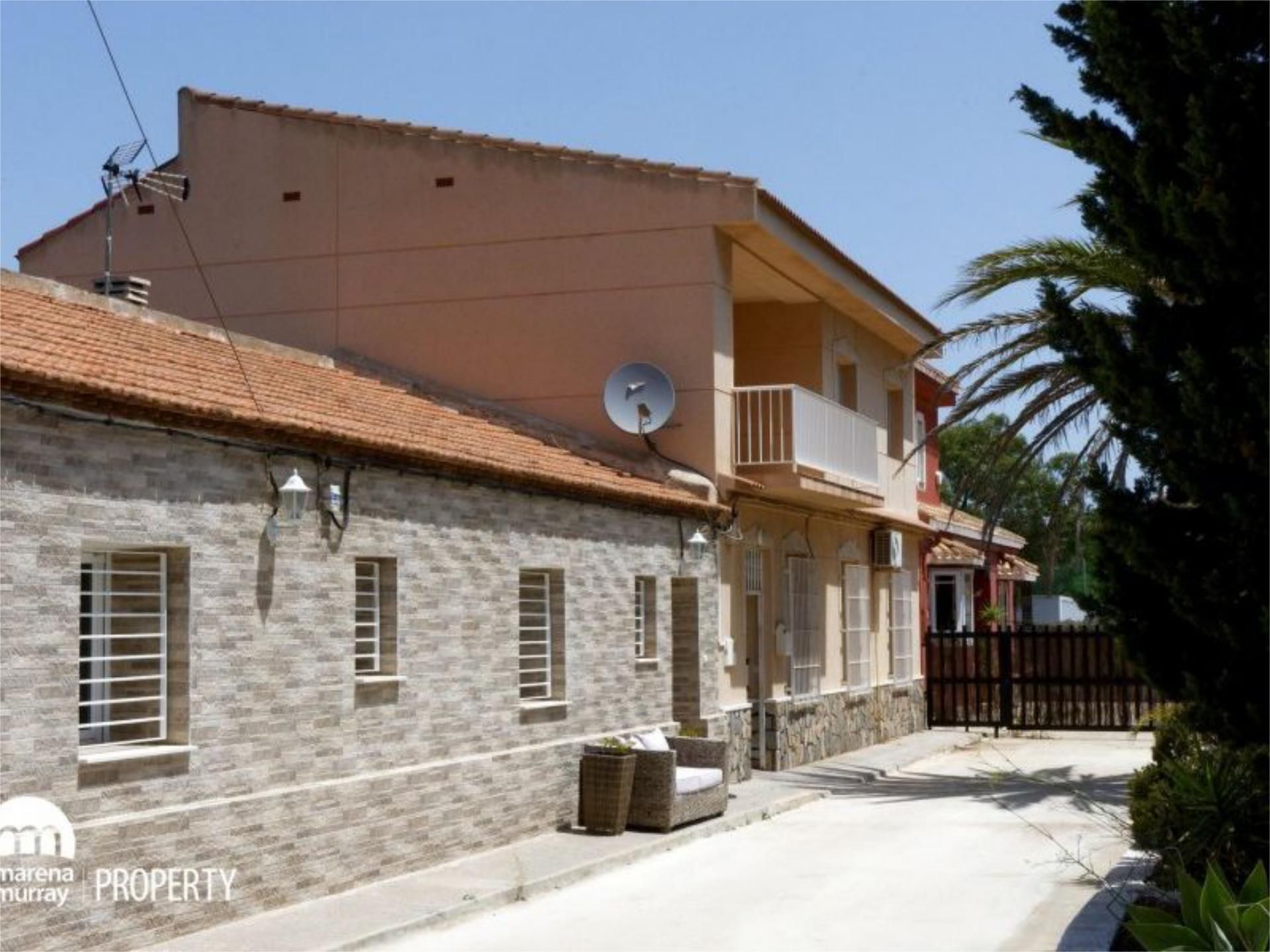 Casa o chalet en venta en Calle de Atamaria, 144, La Manga Club Vista exterior de Casa o chalet en venta en Cartagena con Calefacción, Jardín privado y Terraza