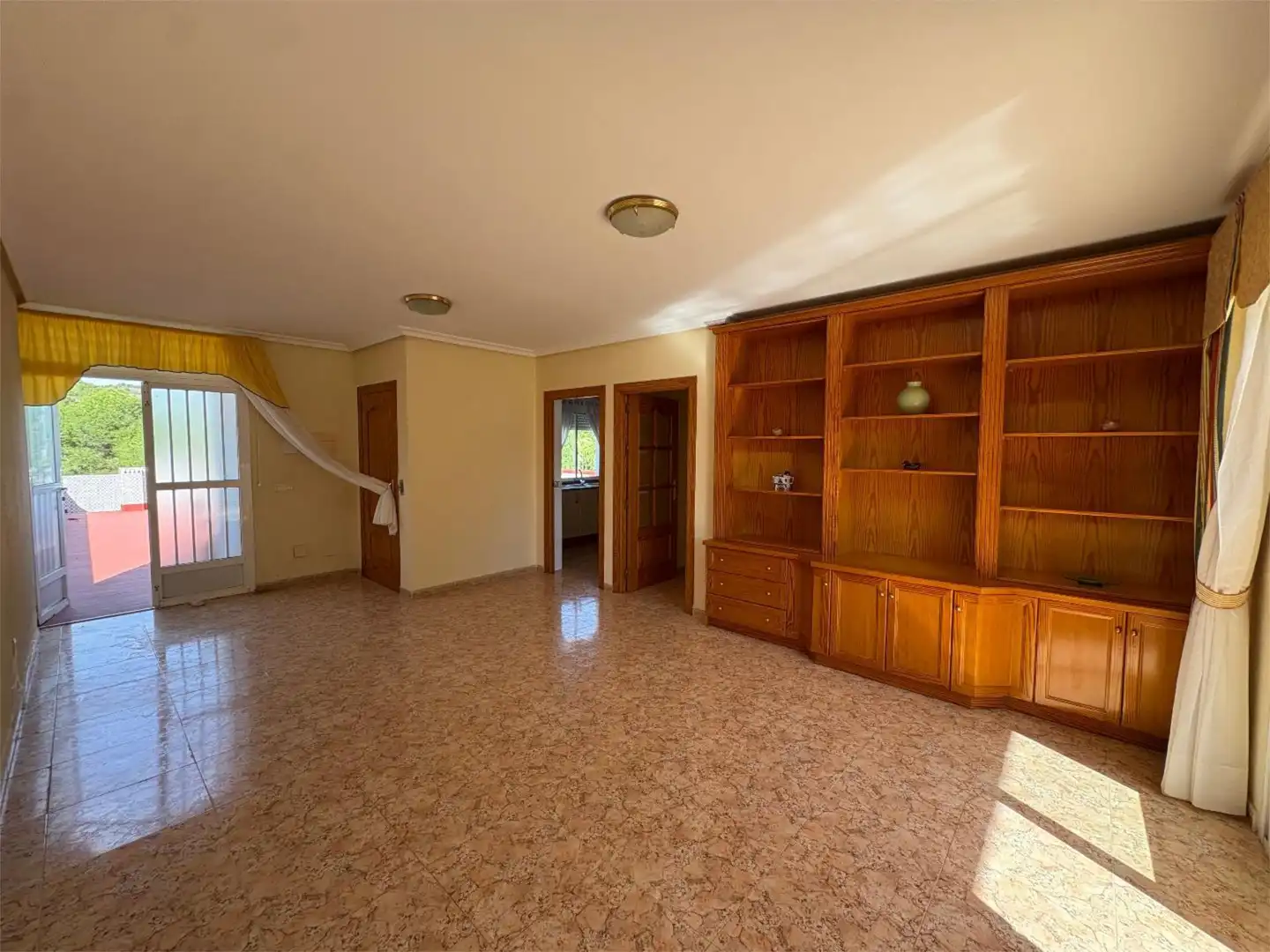 Pis en venda a Calle de Atamaria, 144, La Manga Club Sala d'estar de Pis en venda en Cartagena amb Terrassa, Piscina i Balcó