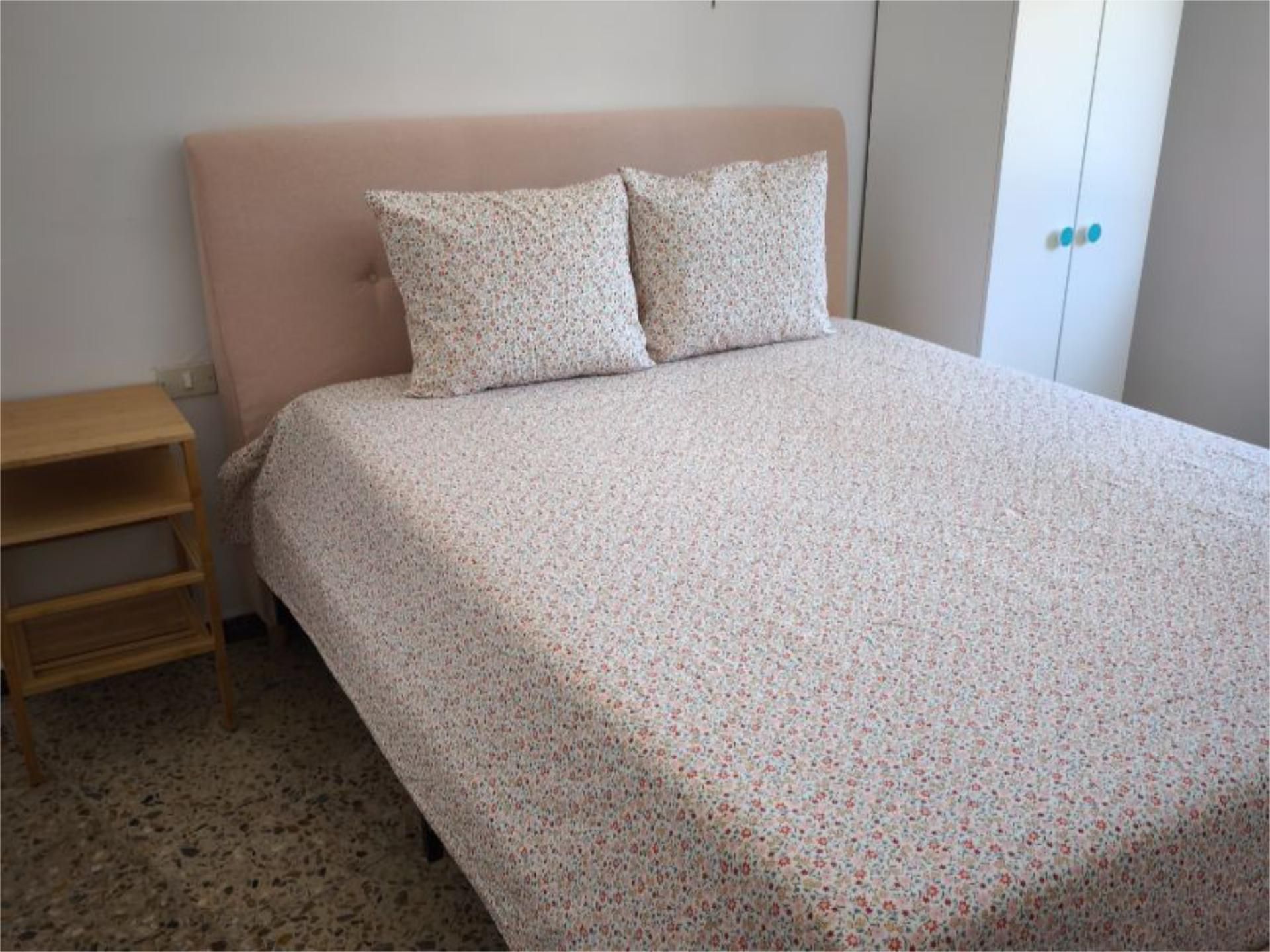 Bedroom of Flat to rent in Ocaña  with Heating, Parquet flooring and Furnished