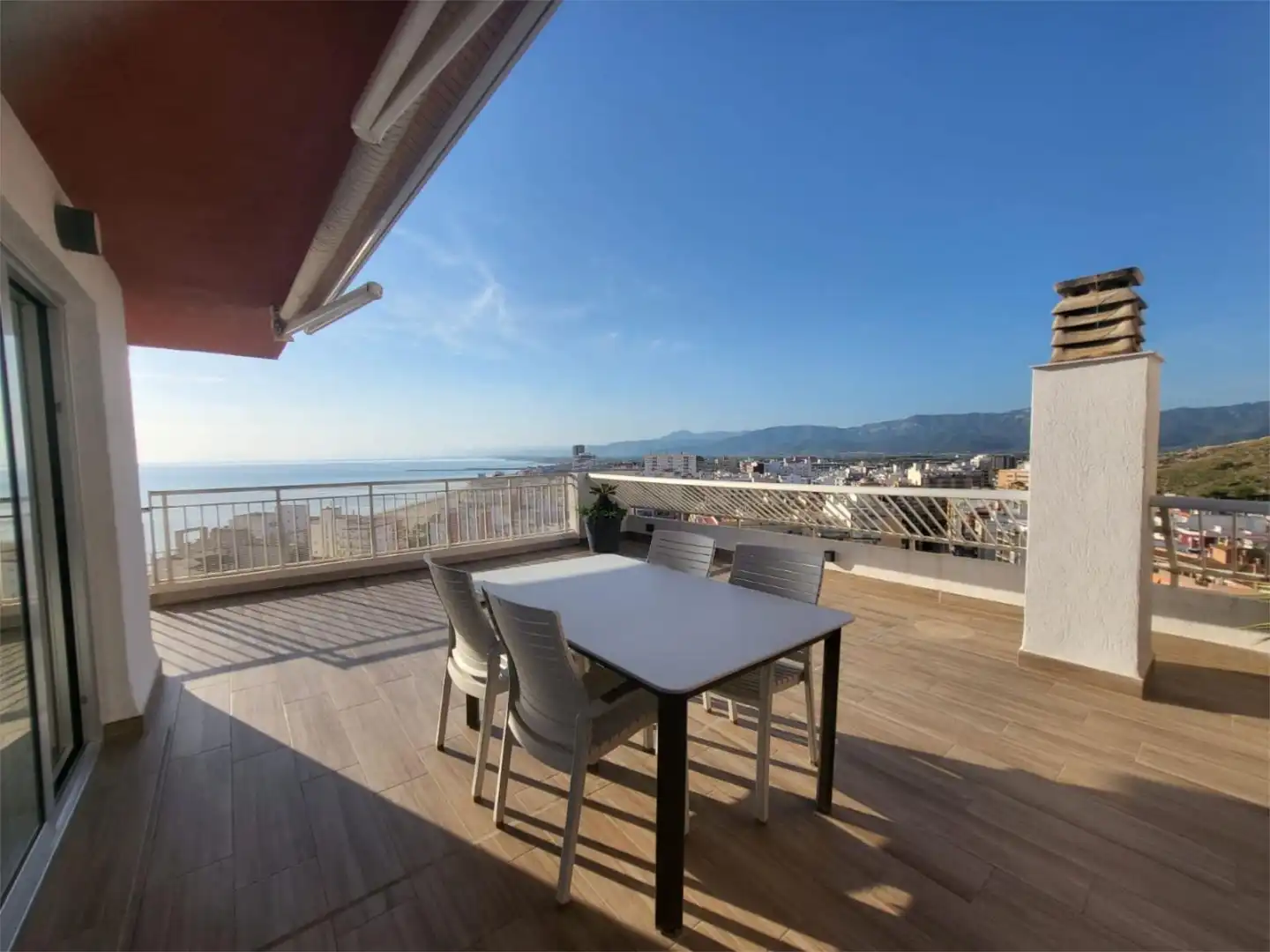 Attic for sale in Carrer Amparo Belda, 2, Sant Antoni Terrace of Attic for sale in Cullera with Air Conditioner, Terrace and Swimming Pool