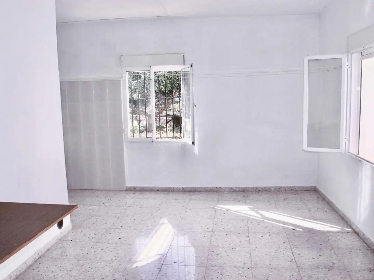 Pis en venda a Avenida de Cadiz, 3, Benaocaz Pis en venda en Benaocaz amb Jardí privat, Terrassa i Traster