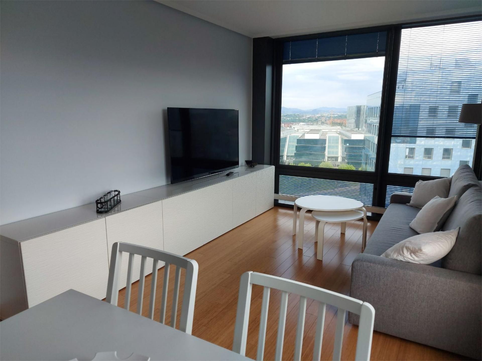 Flat for sale in Calle Juan Antonio Álvarez Rabanal, 3, HUCA - La Cadellada Living room of Flat for sale in Oviedo