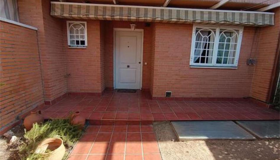 Single-family semi-detached for sale in Valderas - Los Castillos, Madrid - image 1 Photo 1 of Single-family semi-detached for sale in Valderas - Los Castillos, Madrid