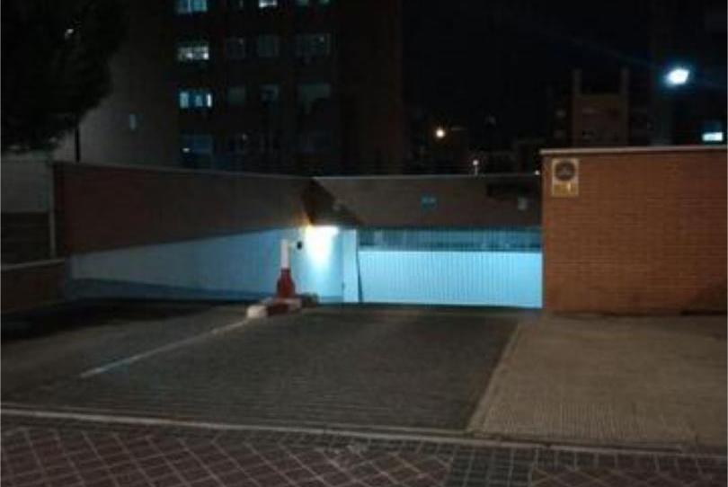 Garage to rent in Parla Este, Madrid - image 1 Photo 1 of Garage to rent in Parla Este, Madrid