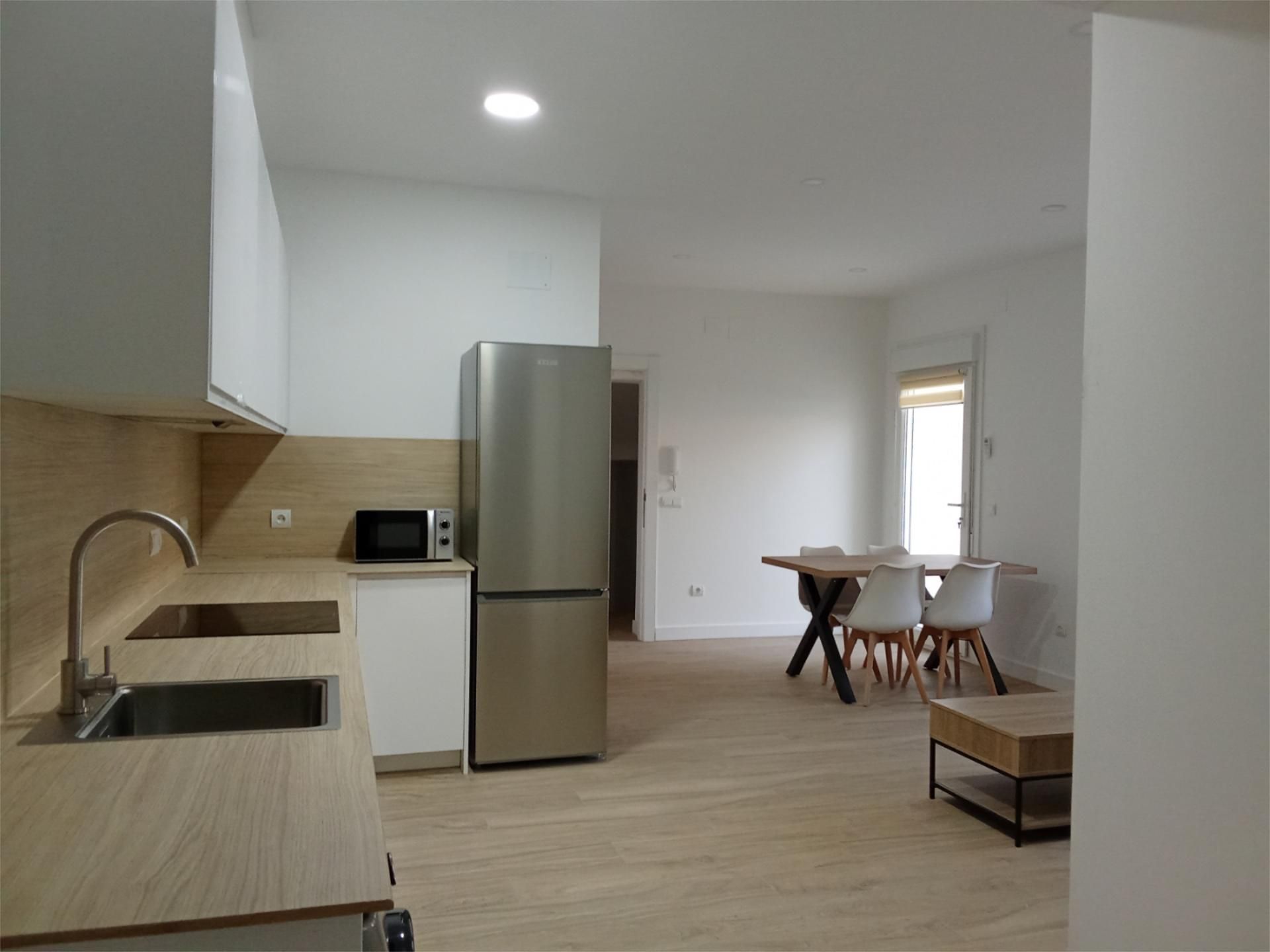 Kitchen of Apartment to rent in Villarrobledo  with Air Conditioner, Washing machine and Microwave