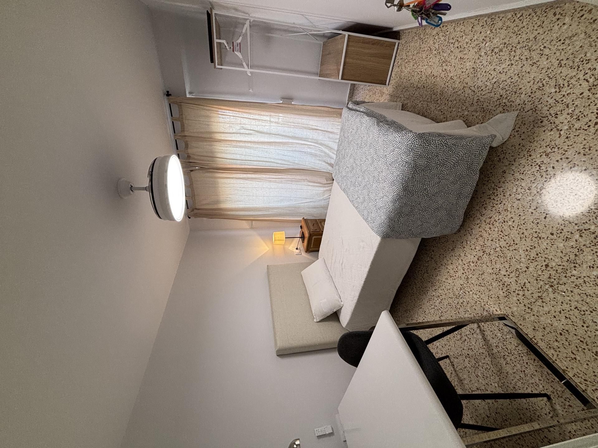 Flat for sale in Plaza Constitución, 4, Zona Concordia Bedroom of Flat for sale in Burjassot  with Balcony