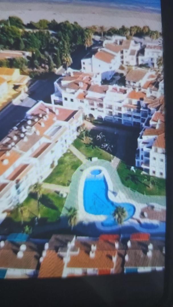 Piscina de Apartament en venda en Castellón de la Plana / Castelló de la Plana amb Aire condicionat, Calefacció i Jardí privat