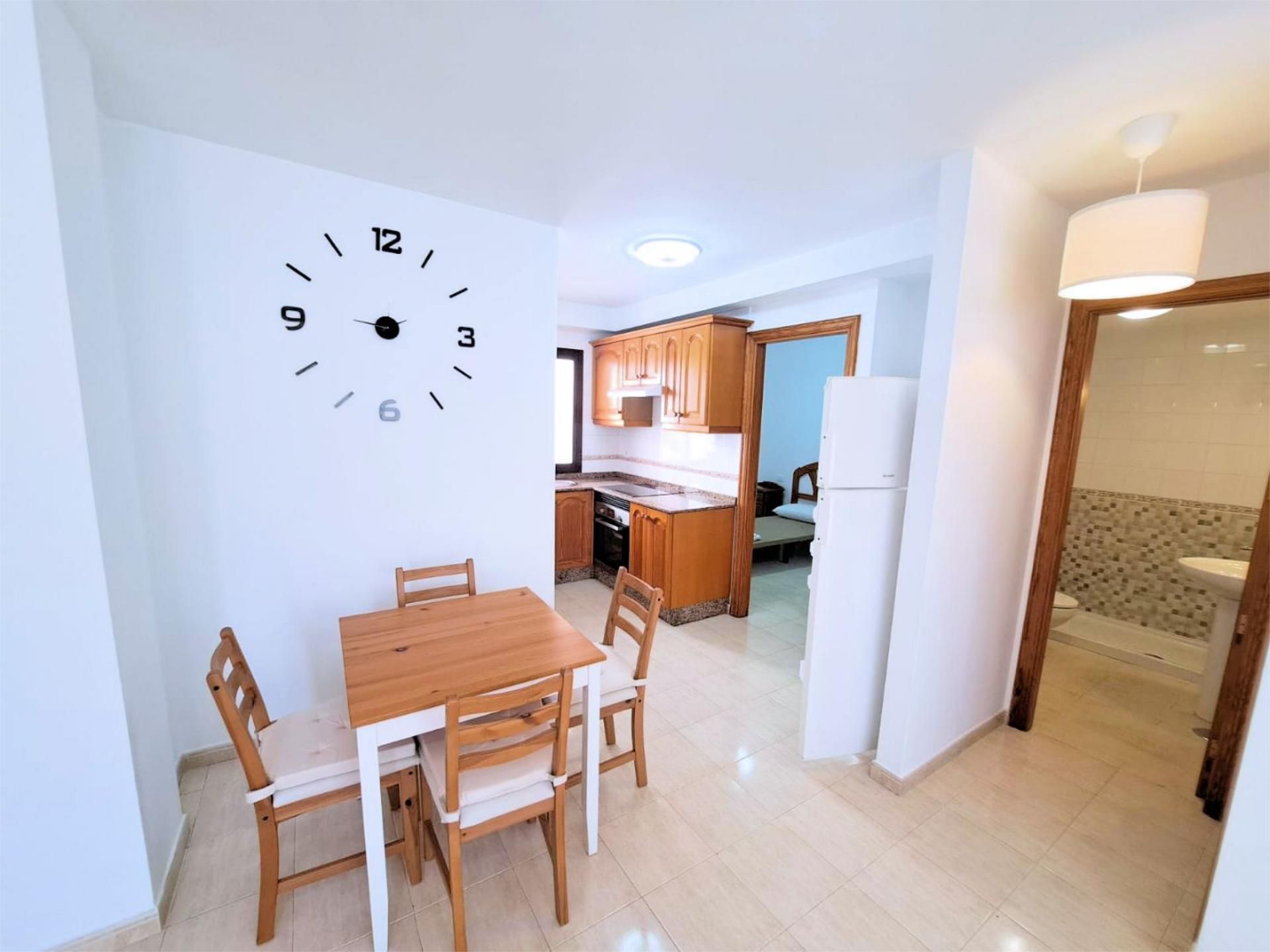 Piso de alquiler en Calle Uruguay, 13, Centro - La Vega Alta Cocina de Piso de alquiler en Arrecife con Amueblado