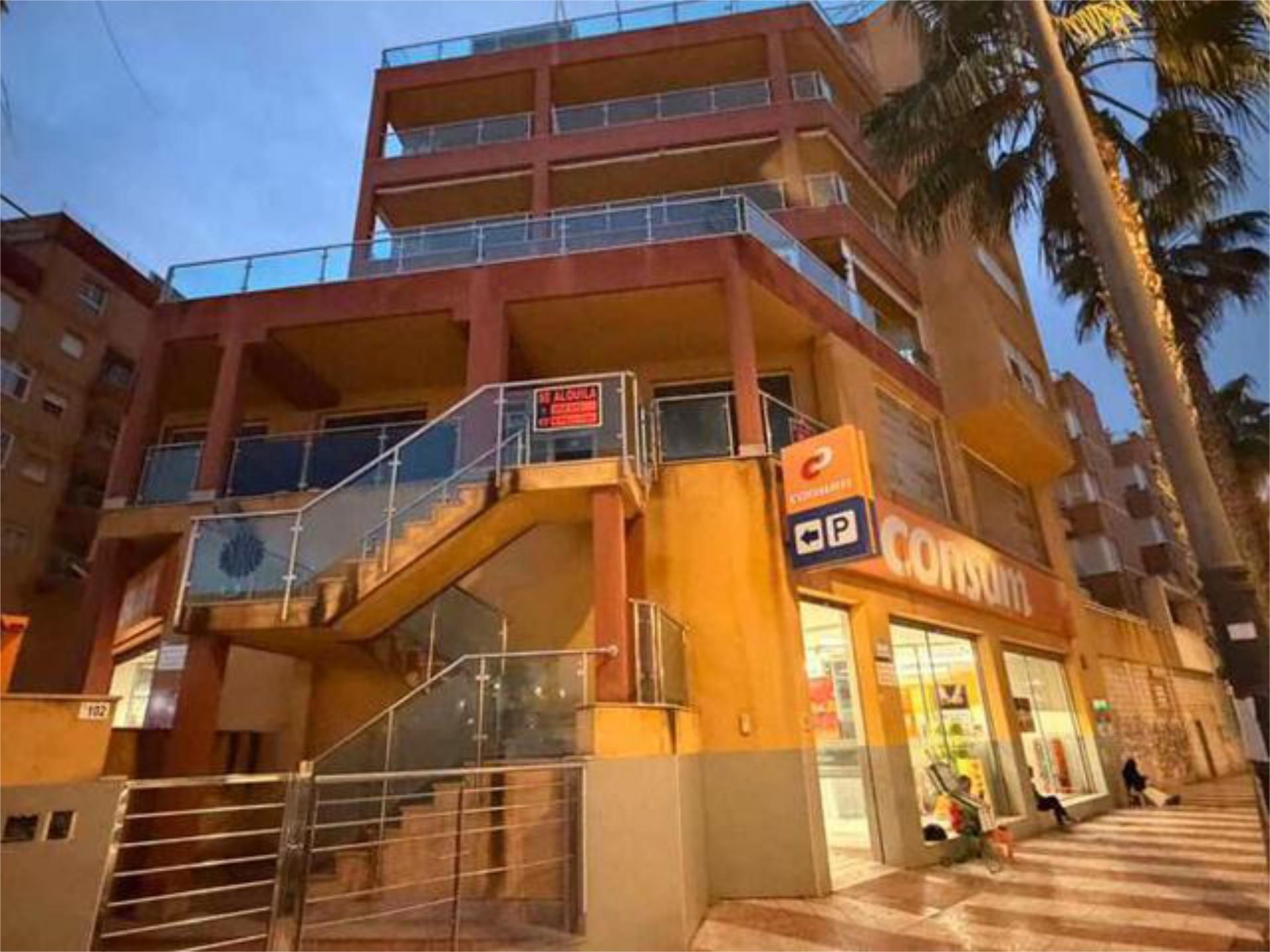 Vista exterior de Oficina de lloguer en Roquetas de Mar