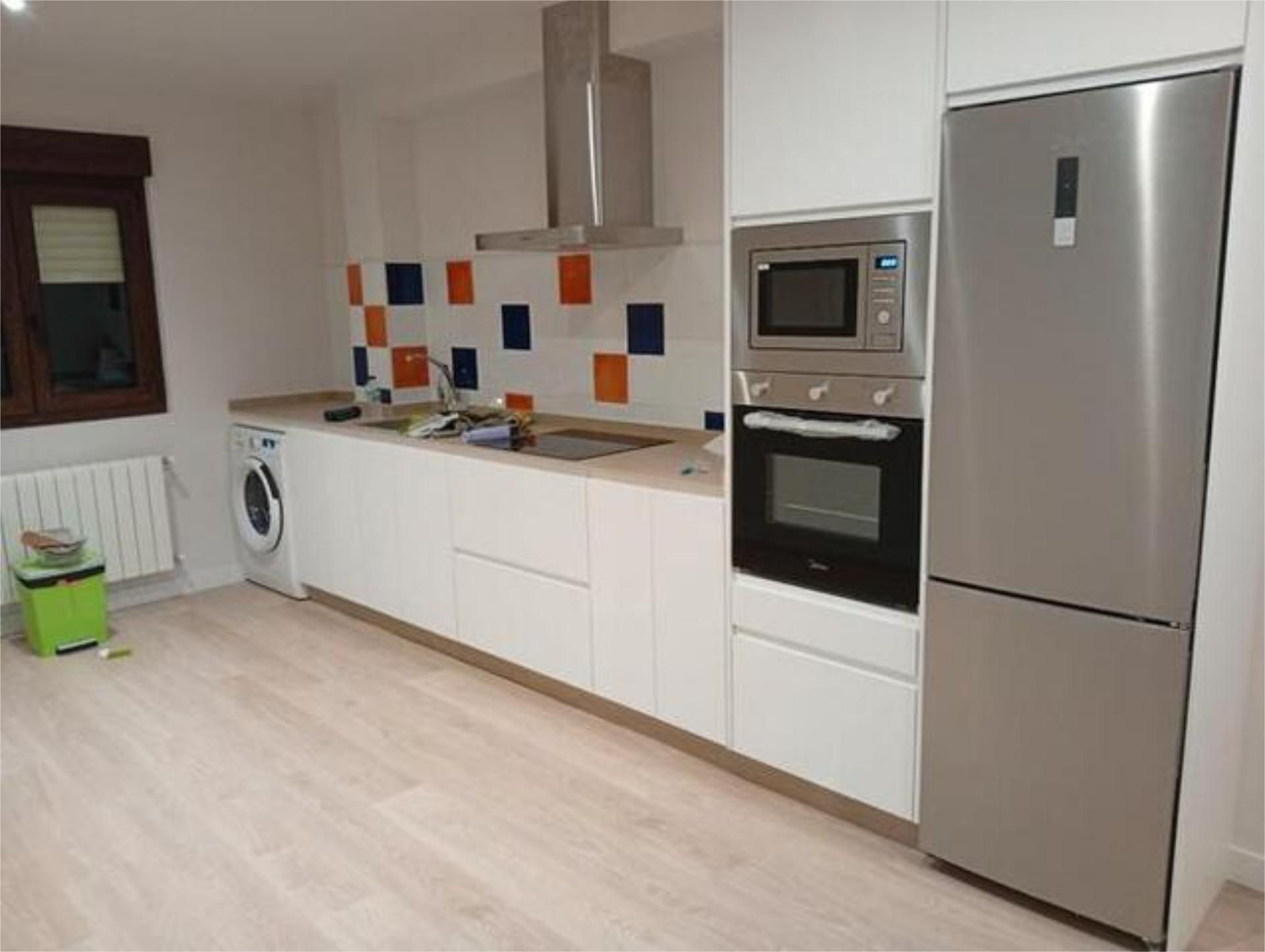 Cuina de Casa o xalet de lloguer en Cabuérniga amb Calefacció, Traster i Moblat