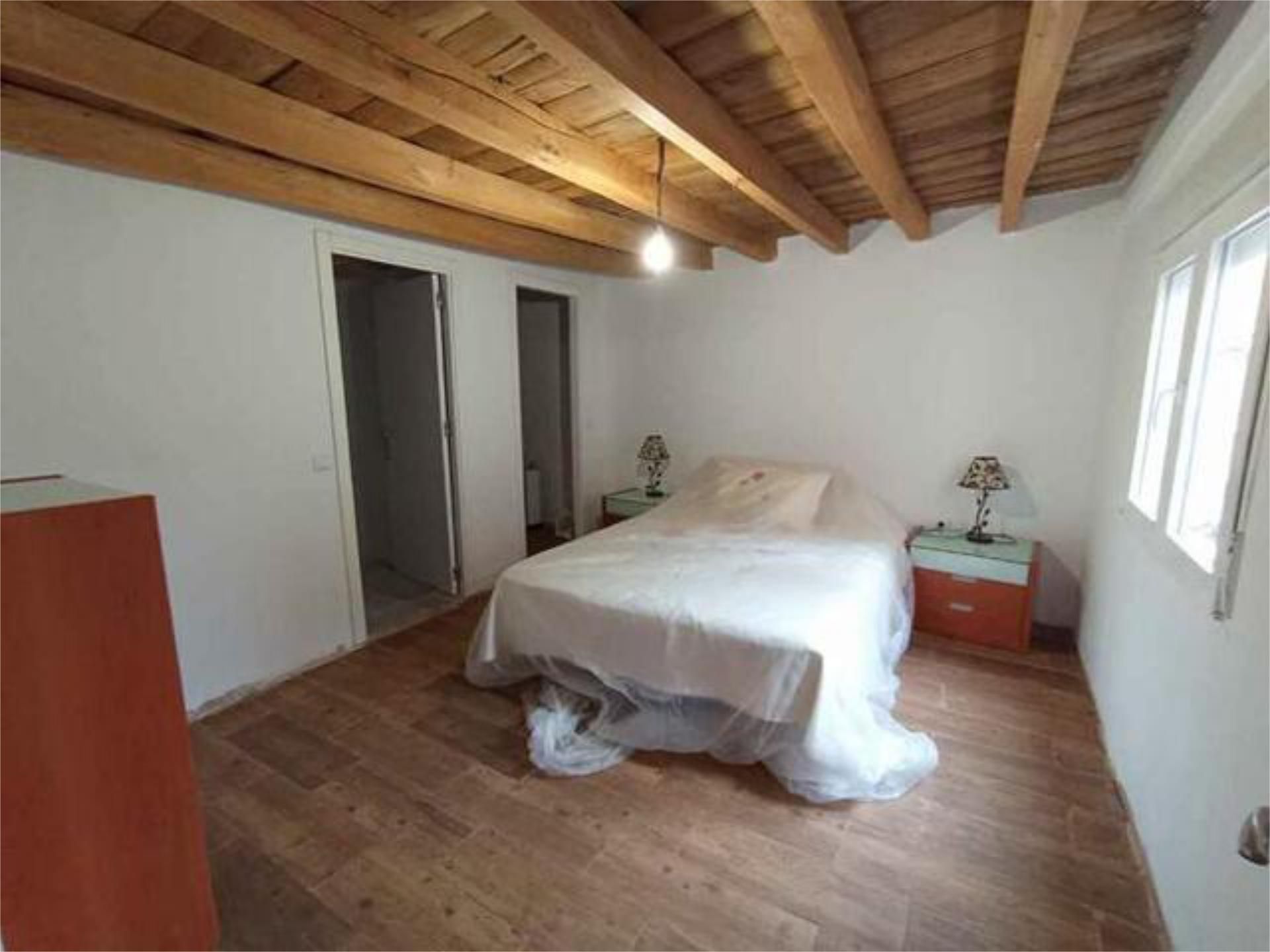 Dormitori de Casa o xalet de lloguer en Fuentesoto amb Terrassa, Moblat i Es permeten mascotes