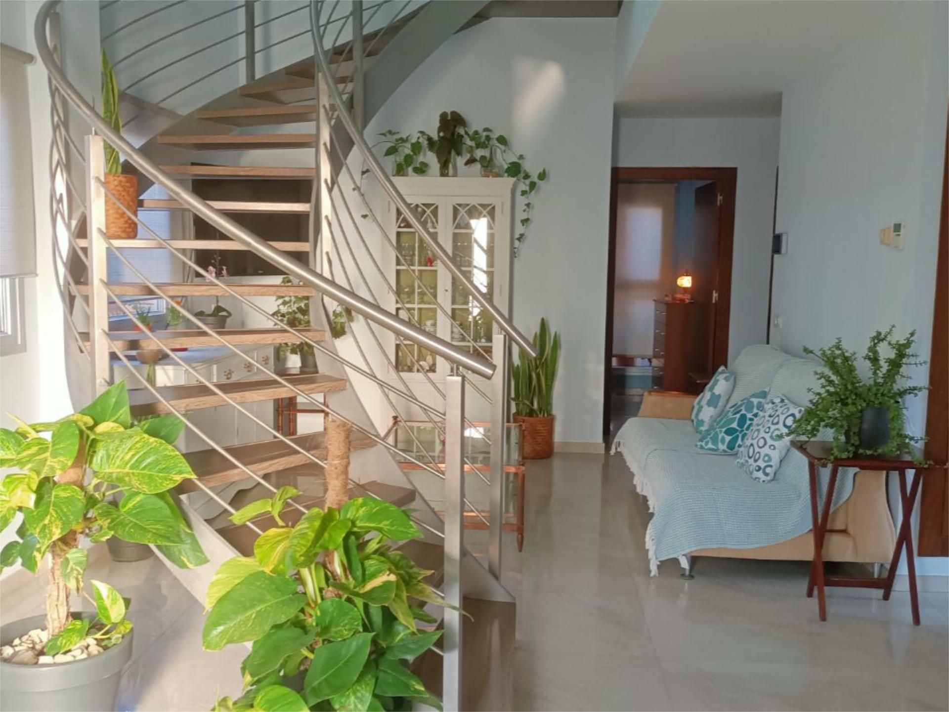 Casa o xalet en venda a Las Salinas Casa o xalet en venda en Roquetas de Mar amb Aire condicionat, Calefacció i Jardí privat