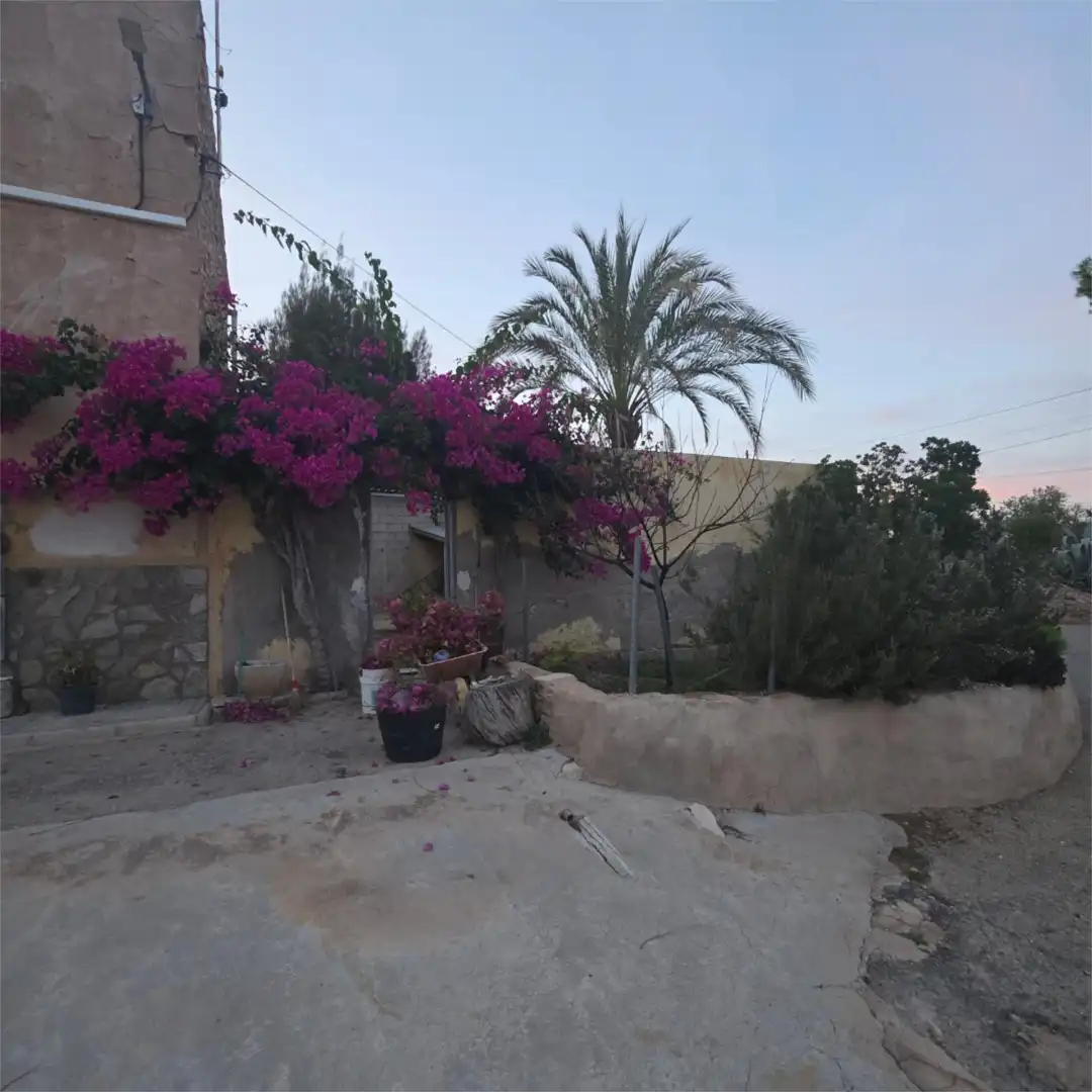 Planta baja en venta en Carrer Major, 21, La Romana Jardín de Planta baja en venta en La Romana con Aire acondicionado, Calefacción y Jardín privado