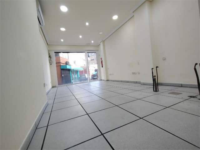 Local comercial en Alquiler en Centro