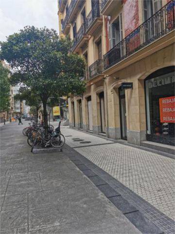 Local comercial en Alquiler en Área Romántica