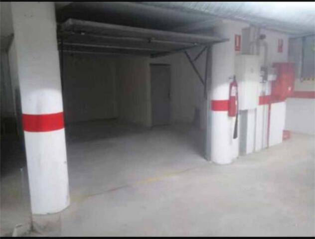 Garaje en Alquiler en Cabra