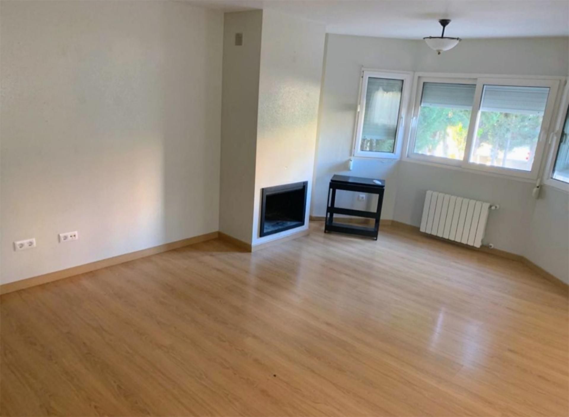 Casa o chalet de alquiler en Calle Azarbe, 9, Altorreal - El Chorrico Sala de estar de Casa o chalet de alquiler en Molina de Segura con Aire acondicionado, Calefacción y Jardín privado