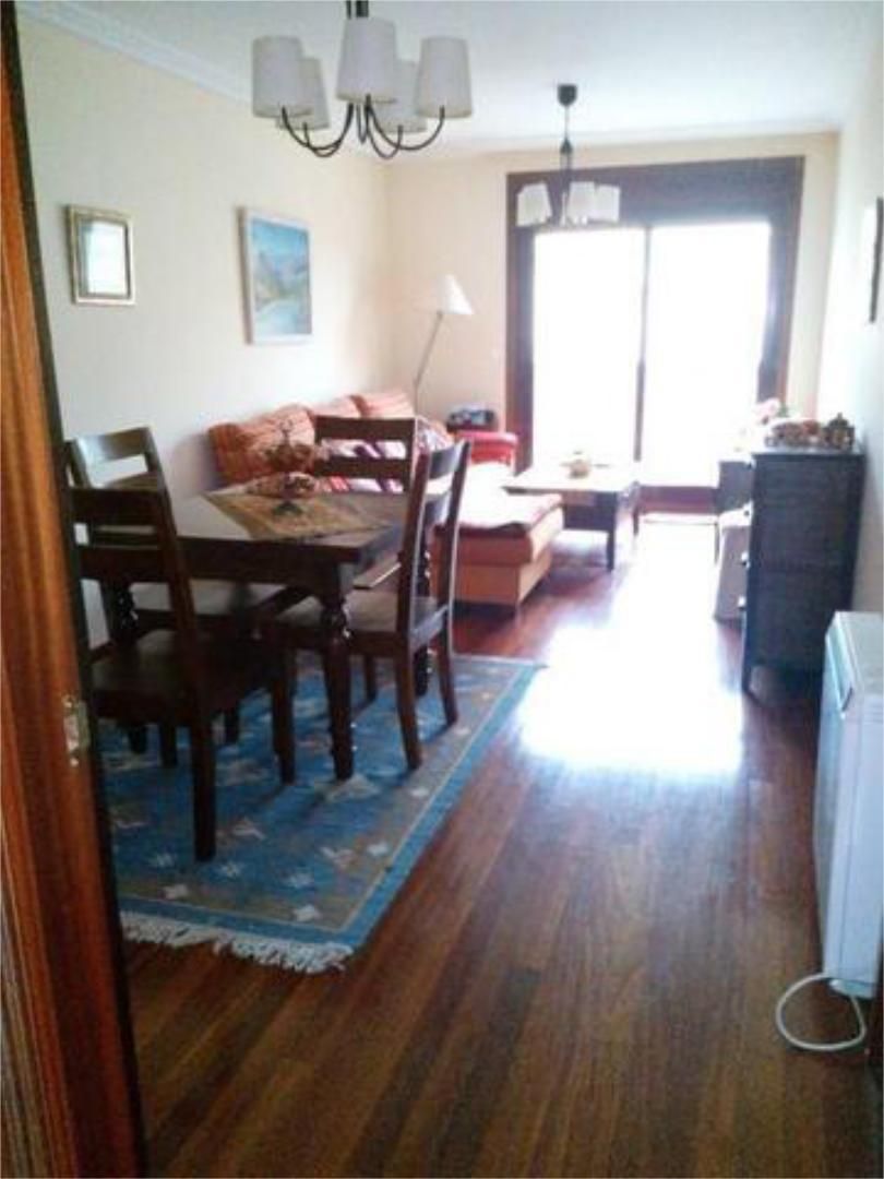 Pis de lloguer a Soutomaior Menjador de Pis de lloguer en Soutomaior amb Calefacció, Terrassa i Traster