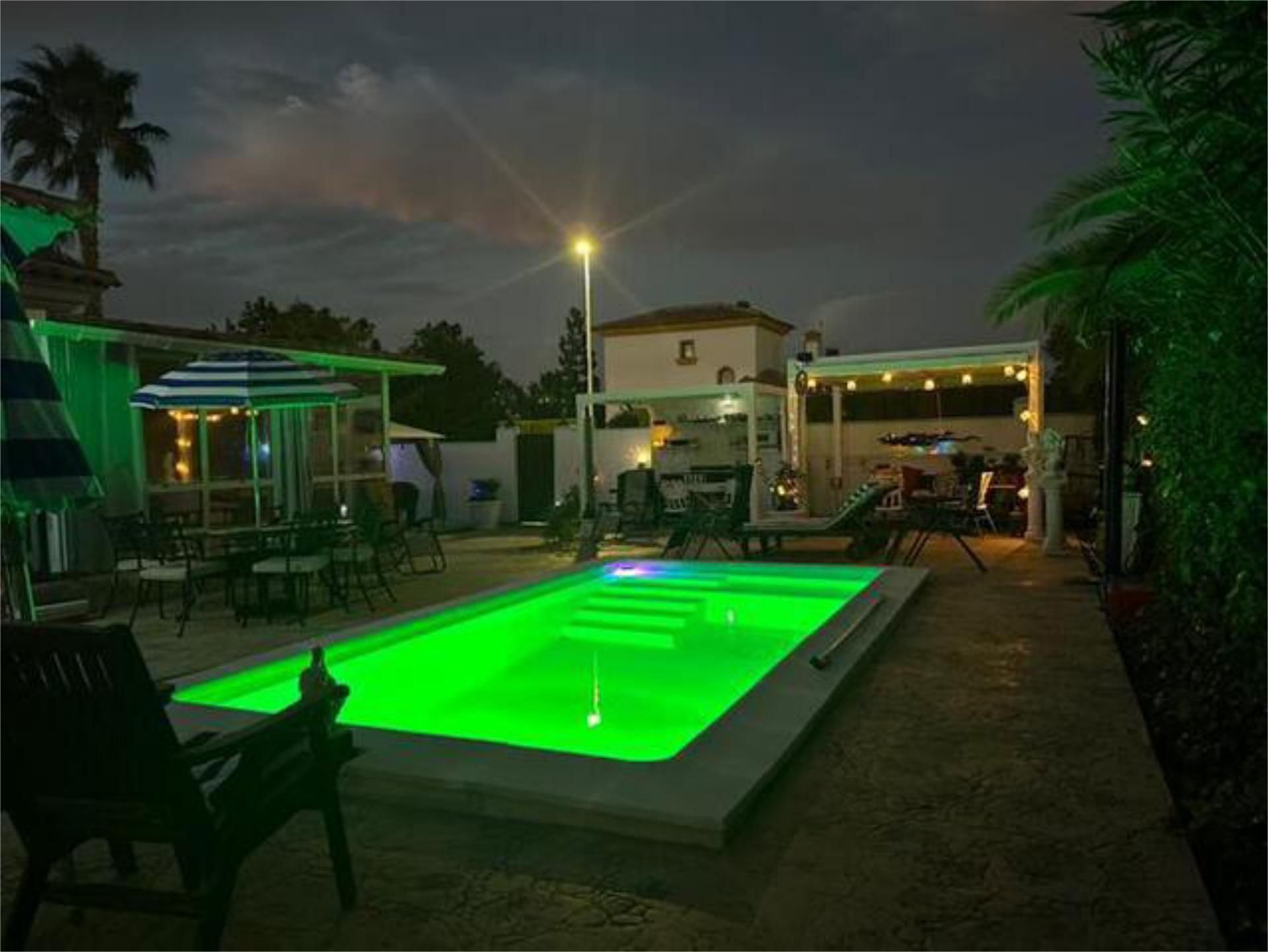 Casa adosada en venda a Hondón de las Nieves / El Fondó de les Neus Piscina de Casa adosada en venda en Hondón de las Nieves / El Fondó de les Neus amb Calefacció, Jardí privat i Terrassa