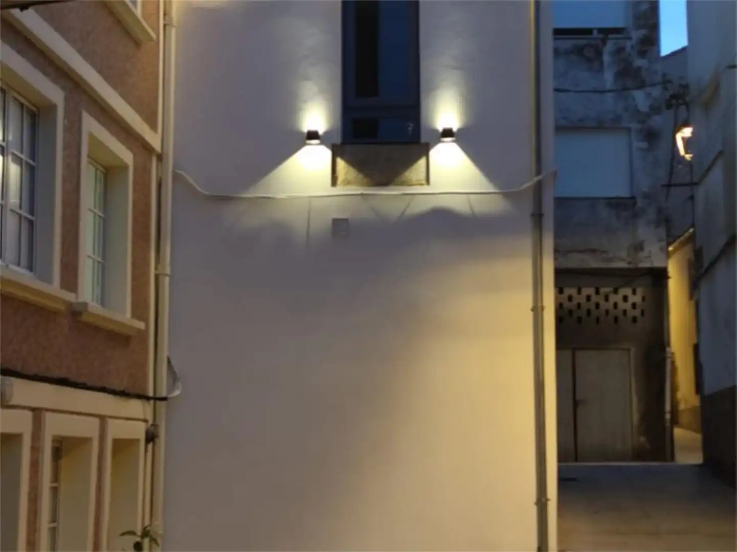 Casa adosada de alquiler en Rúa Laxe, 10, Noia